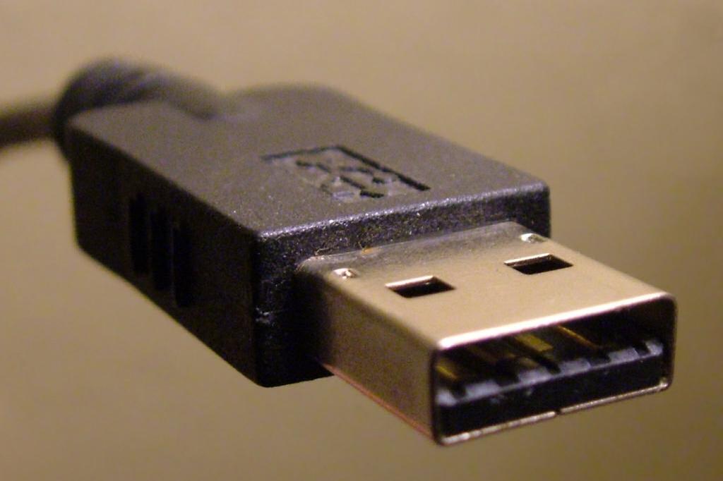 Luka w firmware USB może być przyczyną nowych ataków