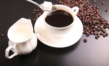 Na co zwrócić uwagę wybierając kawę do ekspresu ? Praktyczny poradnik