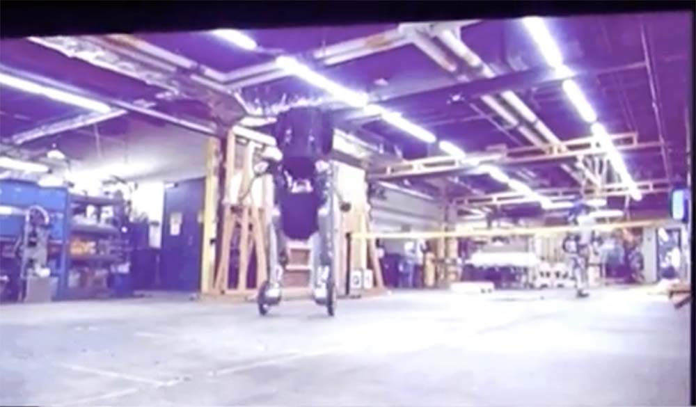 Wyciekł film prezentujący „wywyołującego koszmary” robota na kołach od Boston Dynamics