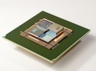 Mała, płynna bateria zasila chipy, jednocześnie je schładzając