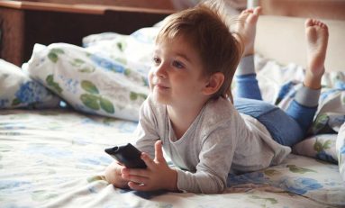 Czy dzieci powinny oglądać telewizję?